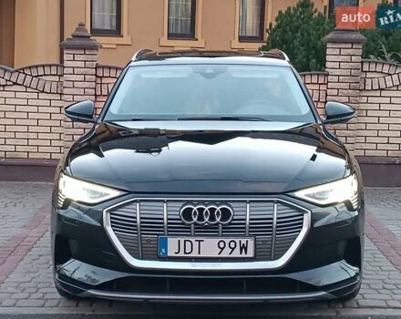 Черный Ауди E-Tron, объемом двигателя 0 л и пробегом 120 тыс. км за 35950 $, фото 6 на Automoto.ua