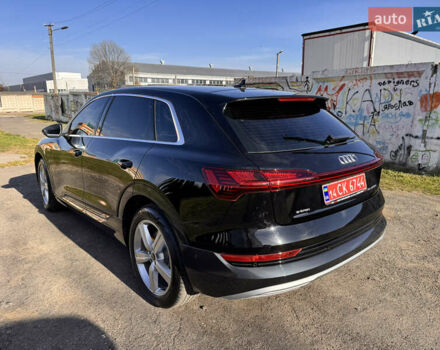 Чорний Ауді E-Tron, об'ємом двигуна 0 л та пробігом 70 тис. км за 36900 $, фото 15 на Automoto.ua