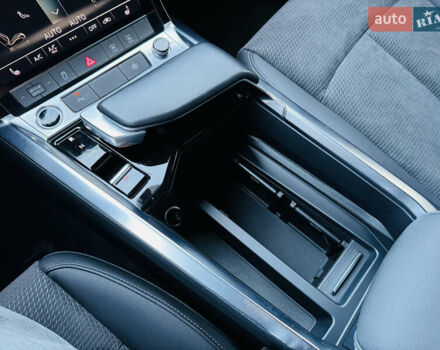Чорний Ауді E-Tron, об'ємом двигуна 0 л та пробігом 27 тис. км за 38700 $, фото 36 на Automoto.ua