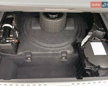 Черный Ауди E-Tron, объемом двигателя 0 л и пробегом 120 тыс. км за 35950 $, фото 64 на Automoto.ua