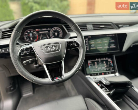 Чорний Ауді E-Tron, об'ємом двигуна 0 л та пробігом 34 тис. км за 39500 $, фото 48 на Automoto.ua