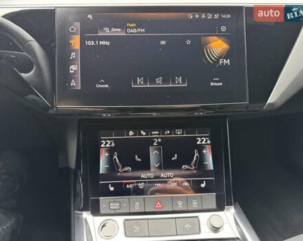 Чорний Ауді E-Tron, об'ємом двигуна 0 л та пробігом 35 тис. км за 37300 $, фото 24 на Automoto.ua