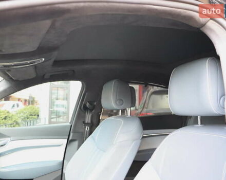 Черный Ауди E-Tron, объемом двигателя 0 л и пробегом 50 тыс. км за 39900 $, фото 20 на Automoto.ua