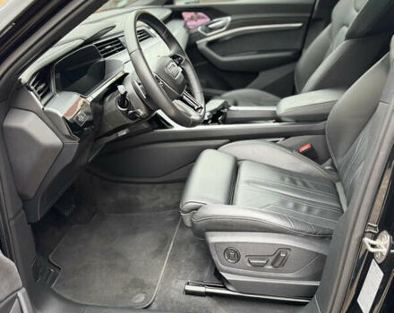 Чорний Ауді E-Tron, об'ємом двигуна 0 л та пробігом 34 тис. км за 39500 $, фото 39 на Automoto.ua