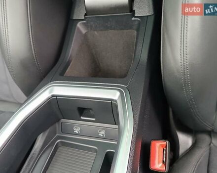 Черный Ауди E-Tron, объемом двигателя 0 л и пробегом 120 тыс. км за 35950 $, фото 46 на Automoto.ua