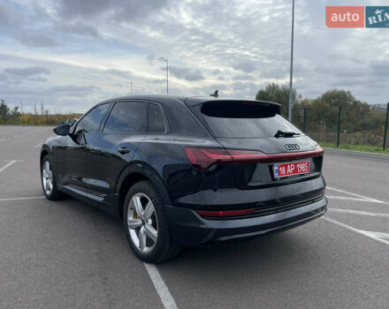 Чорний Ауді E-Tron, об'ємом двигуна 0 л та пробігом 21 тис. км за 34950 $, фото 9 на Automoto.ua