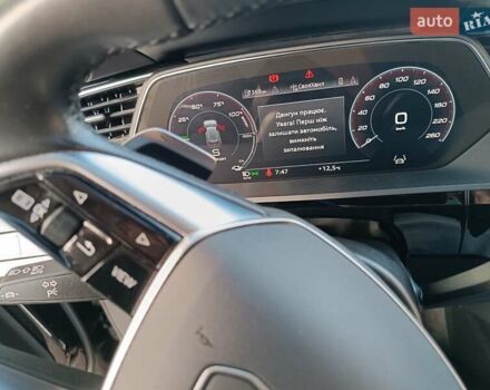 Черный Ауди E-Tron, объемом двигателя 0 л и пробегом 120 тыс. км за 35950 $, фото 34 на Automoto.ua