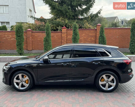 Черный Ауди E-Tron, объемом двигателя 0 л и пробегом 42 тыс. км за 38500 $, фото 9 на Automoto.ua