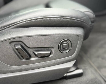 Чорний Ауді E-Tron, об'ємом двигуна 0 л та пробігом 34 тис. км за 39500 $, фото 70 на Automoto.ua