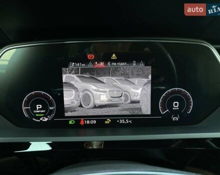 Черный Ауди E-Tron, объемом двигателя 0 л и пробегом 63 тыс. км за 49500 $, фото 6 на Automoto.ua