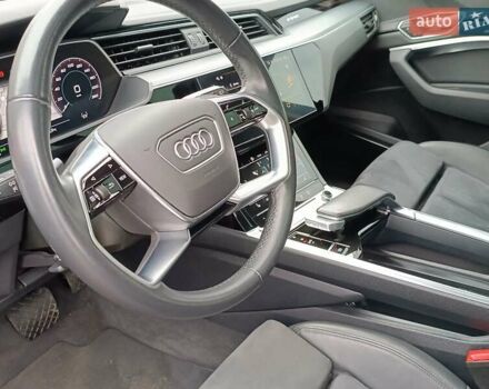 Черный Ауди E-Tron, объемом двигателя 0 л и пробегом 120 тыс. км за 35950 $, фото 47 на Automoto.ua