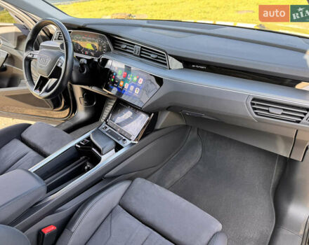 Чорний Ауді E-Tron, об'ємом двигуна 0 л та пробігом 70 тис. км за 36900 $, фото 27 на Automoto.ua