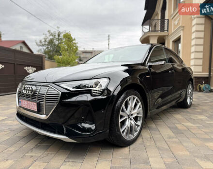 Чорний Ауді E-Tron, об'ємом двигуна 0 л та пробігом 34 тис. км за 39500 $, фото 2 на Automoto.ua
