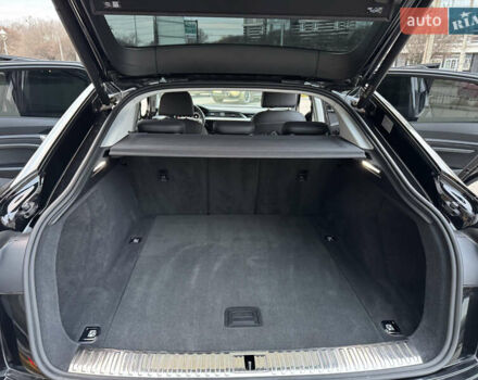 Чорний Ауді E-Tron, об'ємом двигуна 0 л та пробігом 35 тис. км за 37900 $, фото 52 на Automoto.ua