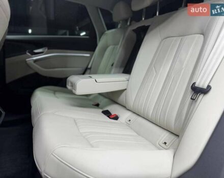 Черный Ауди E-Tron, объемом двигателя 0 л и пробегом 62 тыс. км за 36500 $, фото 11 на Automoto.ua