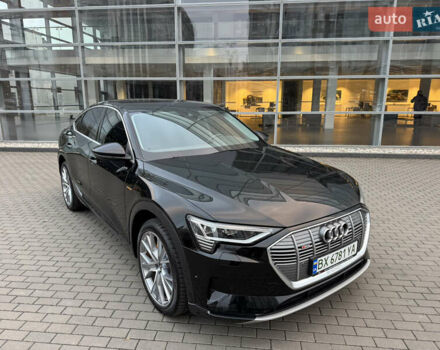 Чорний Ауді E-Tron, об'ємом двигуна 0 л та пробігом 35 тис. км за 37900 $, фото 37 на Automoto.ua