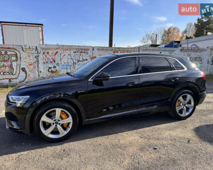 Чорний Ауді E-Tron, об'ємом двигуна 0 л та пробігом 70 тис. км за 36900 $, фото 17 на Automoto.ua