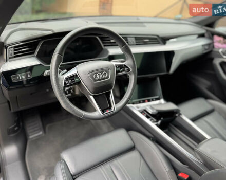 Чорний Ауді E-Tron, об'ємом двигуна 0 л та пробігом 34 тис. км за 39500 $, фото 47 на Automoto.ua