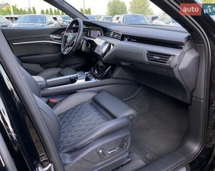 Черный Ауди E-Tron, объемом двигателя 0 л и пробегом 63 тыс. км за 49500 $, фото 118 на Automoto.ua