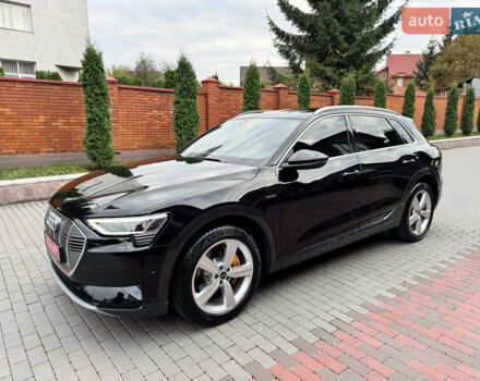Черный Ауди E-Tron, объемом двигателя 0 л и пробегом 22 тыс. км за 37700 $, фото 44 на Automoto.ua