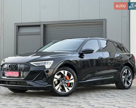 Черный Ауди E-Tron, объемом двигателя 0 л и пробегом 35 тыс. км за 38850 $, фото 9 на Automoto.ua