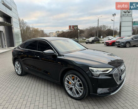 Чорний Ауді E-Tron, об'ємом двигуна 0 л та пробігом 35 тис. км за 37900 $, фото 24 на Automoto.ua