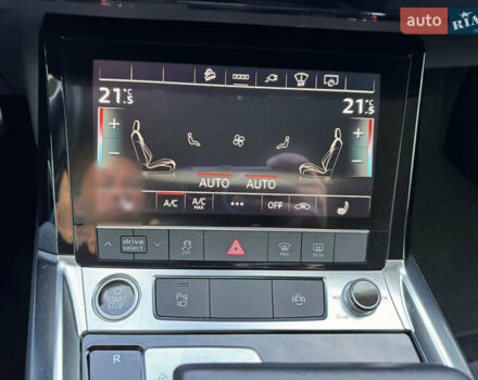 Чорний Ауді E-Tron, об'ємом двигуна 0 л та пробігом 70 тис. км за 36900 $, фото 37 на Automoto.ua