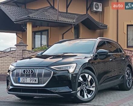 Черный Ауди E-Tron, объемом двигателя 0 л и пробегом 120 тыс. км за 35950 $, фото 2 на Automoto.ua