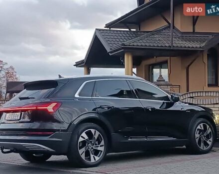 Черный Ауди E-Tron, объемом двигателя 0 л и пробегом 120 тыс. км за 35950 $, фото 19 на Automoto.ua