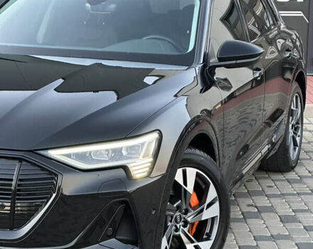 Черный Ауди E-Tron, объемом двигателя 0 л и пробегом 35 тыс. км за 38850 $, фото 12 на Automoto.ua