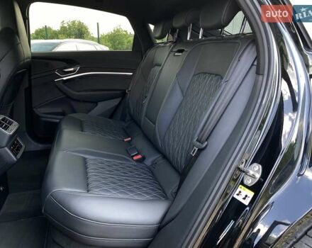 Черный Ауди E-Tron, объемом двигателя 0 л и пробегом 63 тыс. км за 49500 $, фото 110 на Automoto.ua