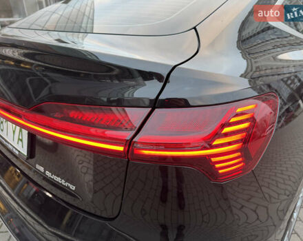 Чорний Ауді E-Tron, об'ємом двигуна 0 л та пробігом 35 тис. км за 37900 $, фото 55 на Automoto.ua