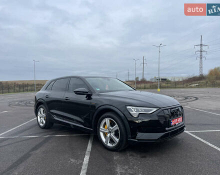 Чорний Ауді E-Tron, об'ємом двигуна 0 л та пробігом 22 тис. км за 33999 $, фото 12 на Automoto.ua