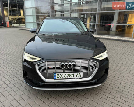 Чорний Ауді E-Tron, об'ємом двигуна 0 л та пробігом 35 тис. км за 37900 $, фото 57 на Automoto.ua