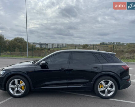Чорний Ауді E-Tron, об'ємом двигуна 0 л та пробігом 21 тис. км за 34950 $, фото 10 на Automoto.ua