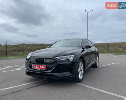 Чорний Ауді E-Tron, об'ємом двигуна 0 л та пробігом 21 тис. км за 34950 $, фото 11 на Automoto.ua