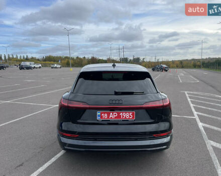 Чорний Ауді E-Tron, об'ємом двигуна 0 л та пробігом 21 тис. км за 34950 $, фото 16 на Automoto.ua
