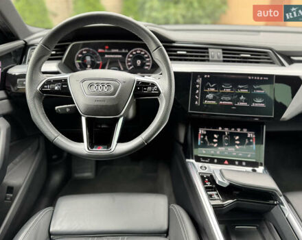 Чорний Ауді E-Tron, об'ємом двигуна 0 л та пробігом 34 тис. км за 39500 $, фото 77 на Automoto.ua