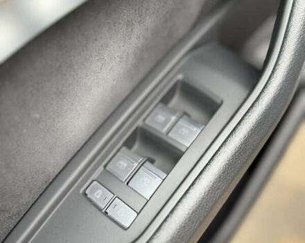 Чорний Ауді E-Tron, об'ємом двигуна 0 л та пробігом 34 тис. км за 39500 $, фото 38 на Automoto.ua