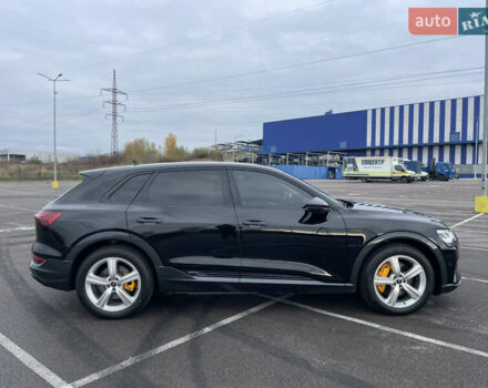 Чорний Ауді E-Tron, об'ємом двигуна 0 л та пробігом 22 тис. км за 33999 $, фото 13 на Automoto.ua