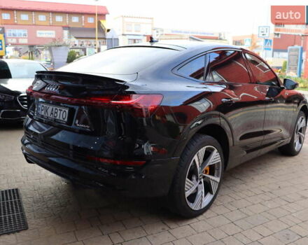 Черный Ауди E-Tron, объемом двигателя 0 л и пробегом 50 тыс. км за 39900 $, фото 2 на Automoto.ua