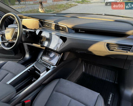 Черный Ауди E-Tron, объемом двигателя 0 л и пробегом 38 тыс. км за 37300 $, фото 31 на Automoto.ua