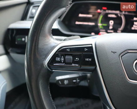 Черный Ауди E-Tron, объемом двигателя 0 л и пробегом 50 тыс. км за 39900 $, фото 24 на Automoto.ua