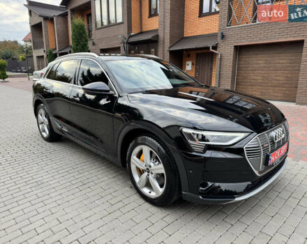 Черный Ауди E-Tron, объемом двигателя 0 л и пробегом 22 тыс. км за 37700 $, фото 5 на Automoto.ua