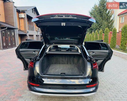 Чорний Ауді E-Tron, об'ємом двигуна 0 л та пробігом 27 тис. км за 38700 $, фото 32 на Automoto.ua