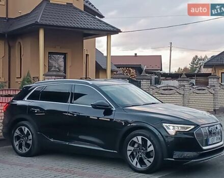 Черный Ауди E-Tron, объемом двигателя 0 л и пробегом 120 тыс. км за 35950 $, фото 12 на Automoto.ua