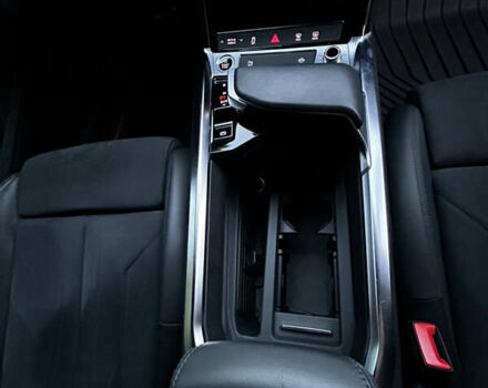 Черный Ауди E-Tron, объемом двигателя 0 л и пробегом 39 тыс. км за 36900 $, фото 31 на Automoto.ua