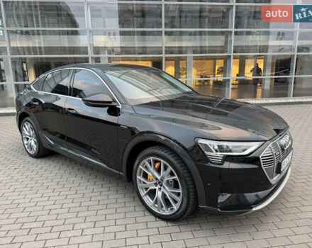 Чорний Ауді E-Tron, об'ємом двигуна 0 л та пробігом 35 тис. км за 37900 $, фото 36 на Automoto.ua