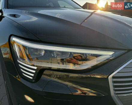 Черный Ауди E-Tron, объемом двигателя 0 л и пробегом 38 тыс. км за 37300 $, фото 40 на Automoto.ua