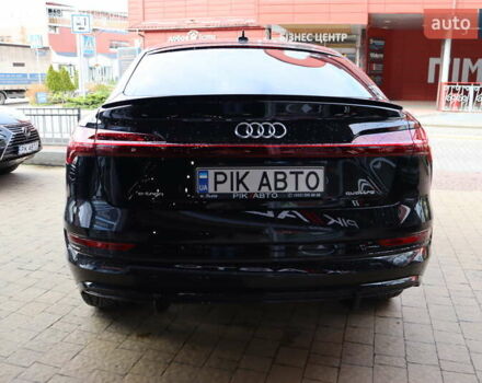 Черный Ауди E-Tron, объемом двигателя 0 л и пробегом 50 тыс. км за 39900 $, фото 6 на Automoto.ua